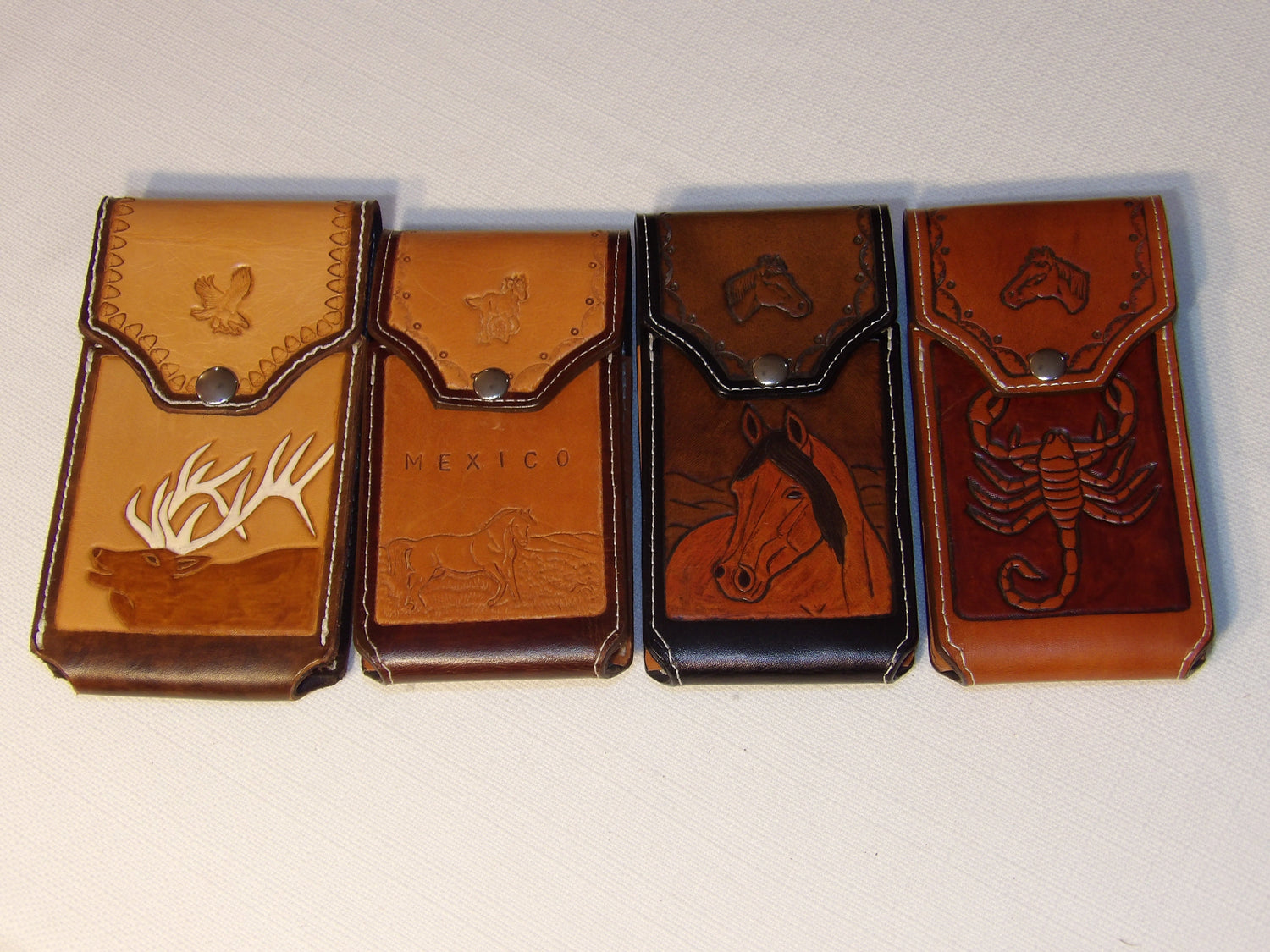 PRODUCTOS DE CUERO PARA HOMBRE / LEATHER GOODS FOR MEN