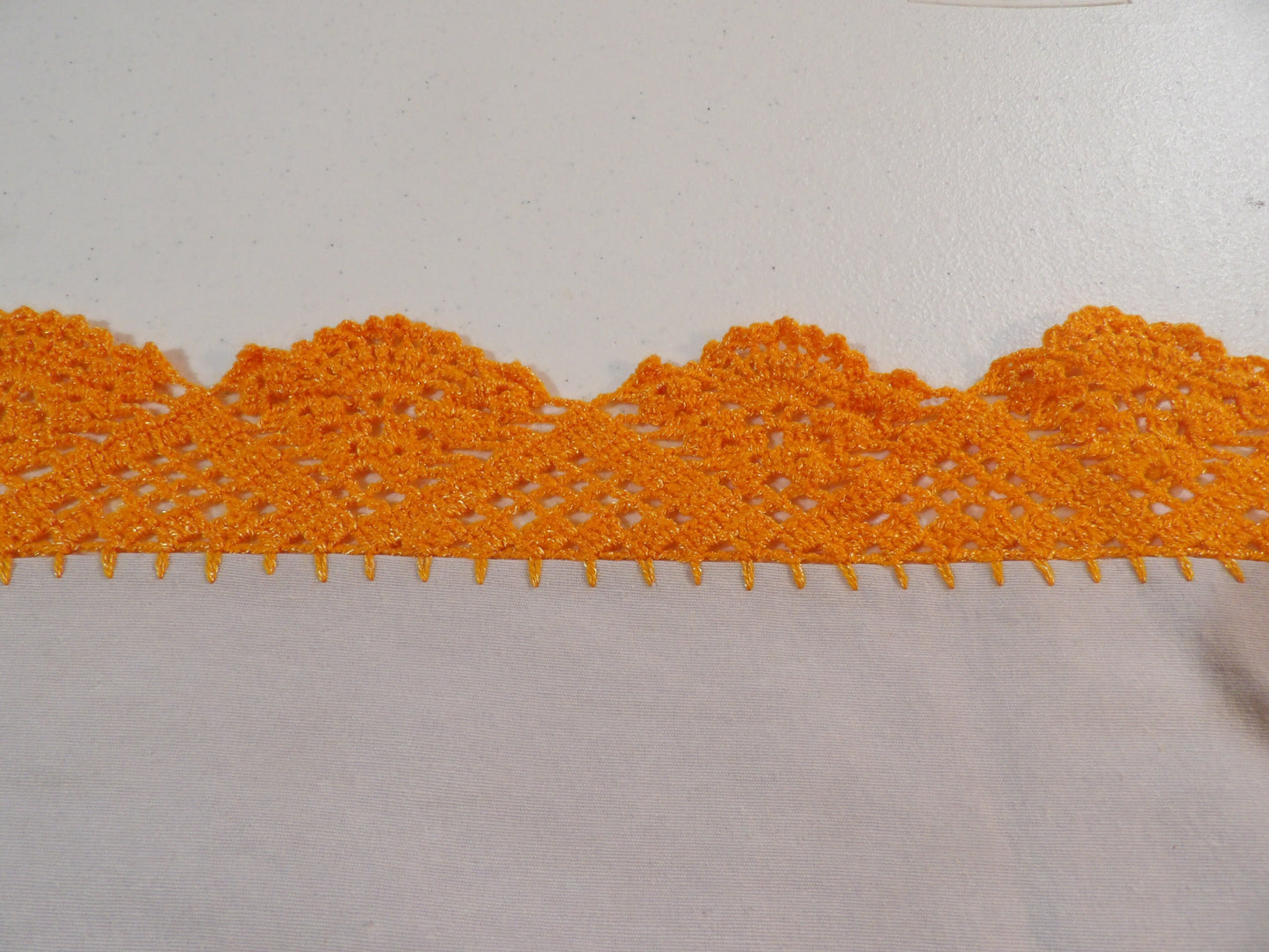 Mantel Bordado a Mano ( Grande ) Large Table Cloth ( Hand Embroidered )