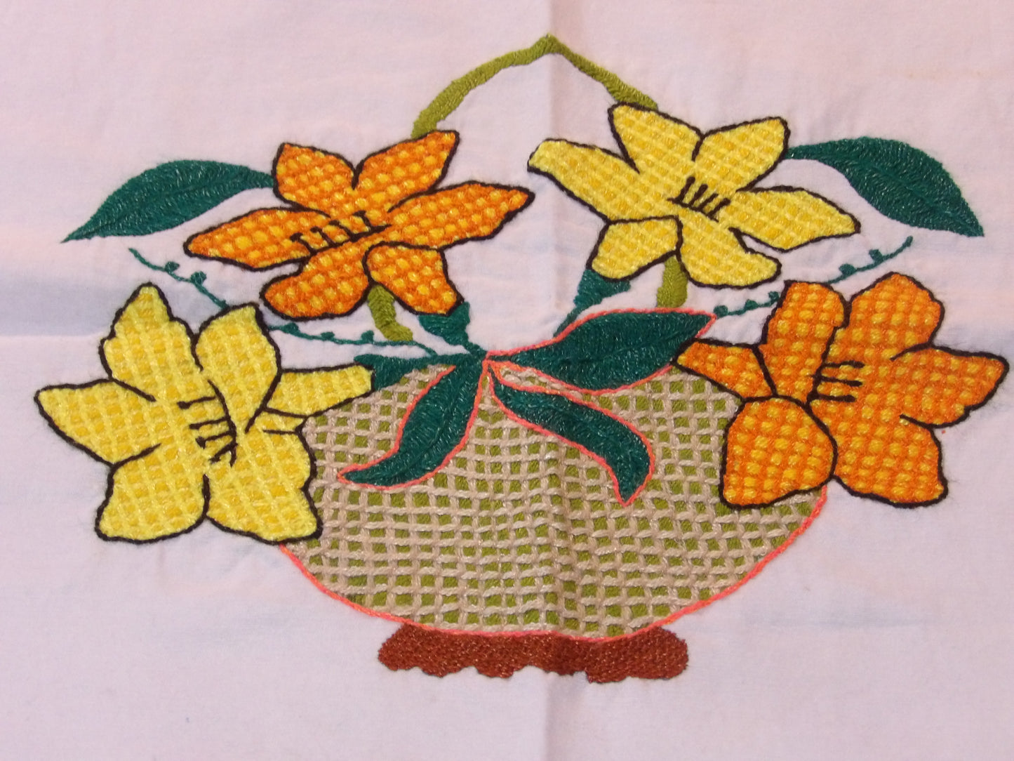 Servilletas Bordadas / Hand Embroidered Linen Cloths