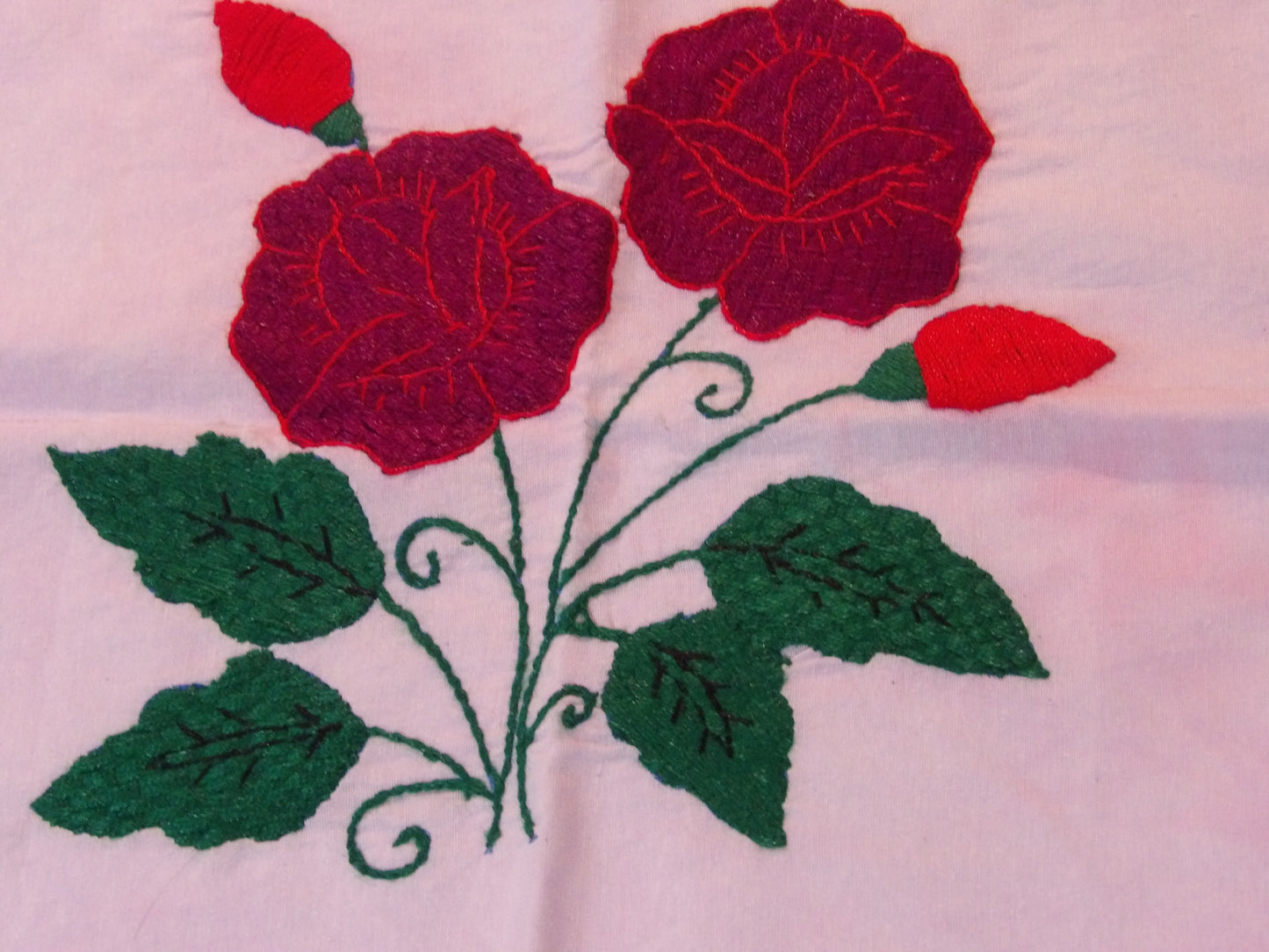 Servilletas Bordadas / Hand Embroidered Linen Cloths