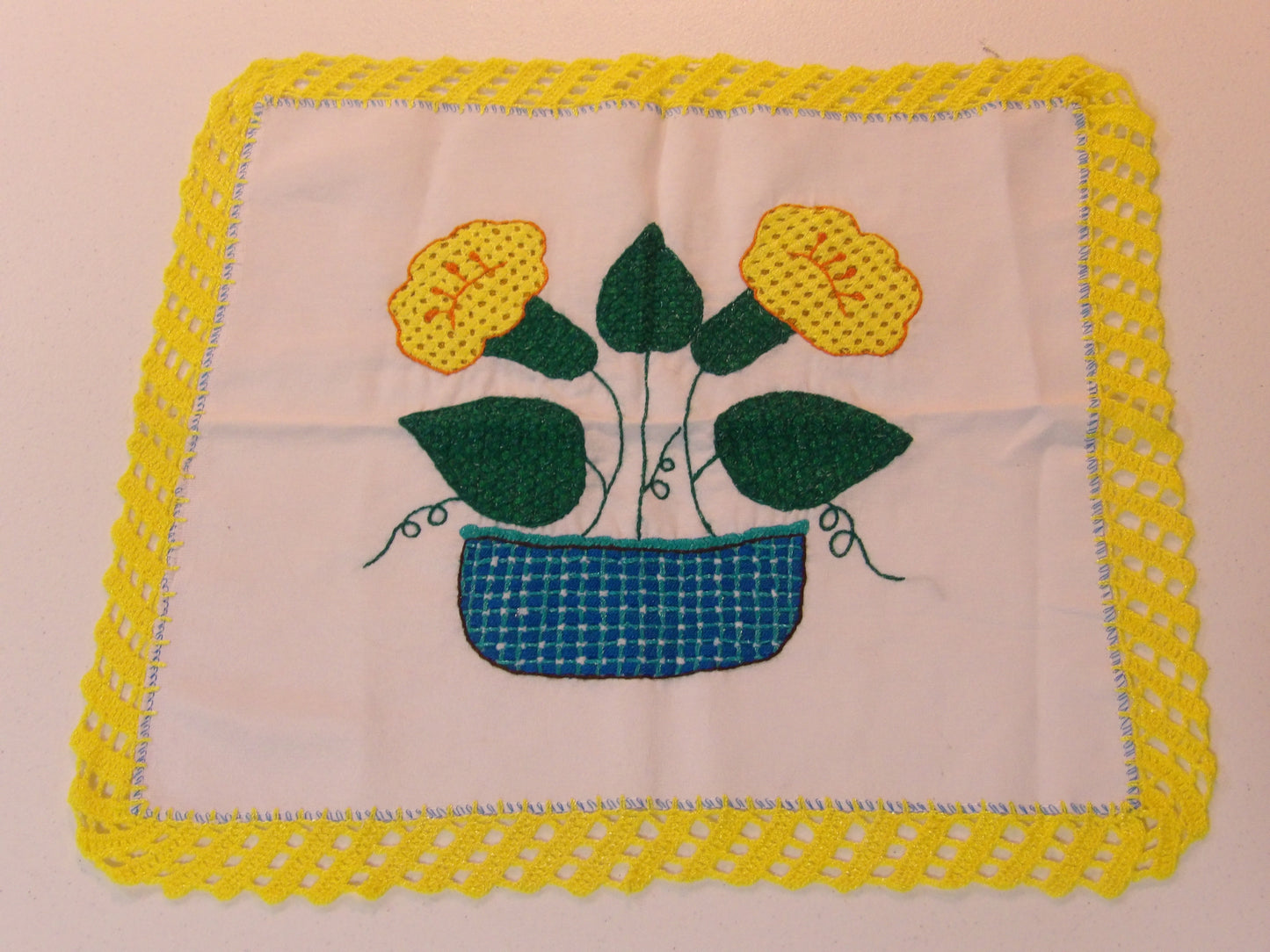 Servilletas Bordadas / Hand Embroidered Linen Cloths