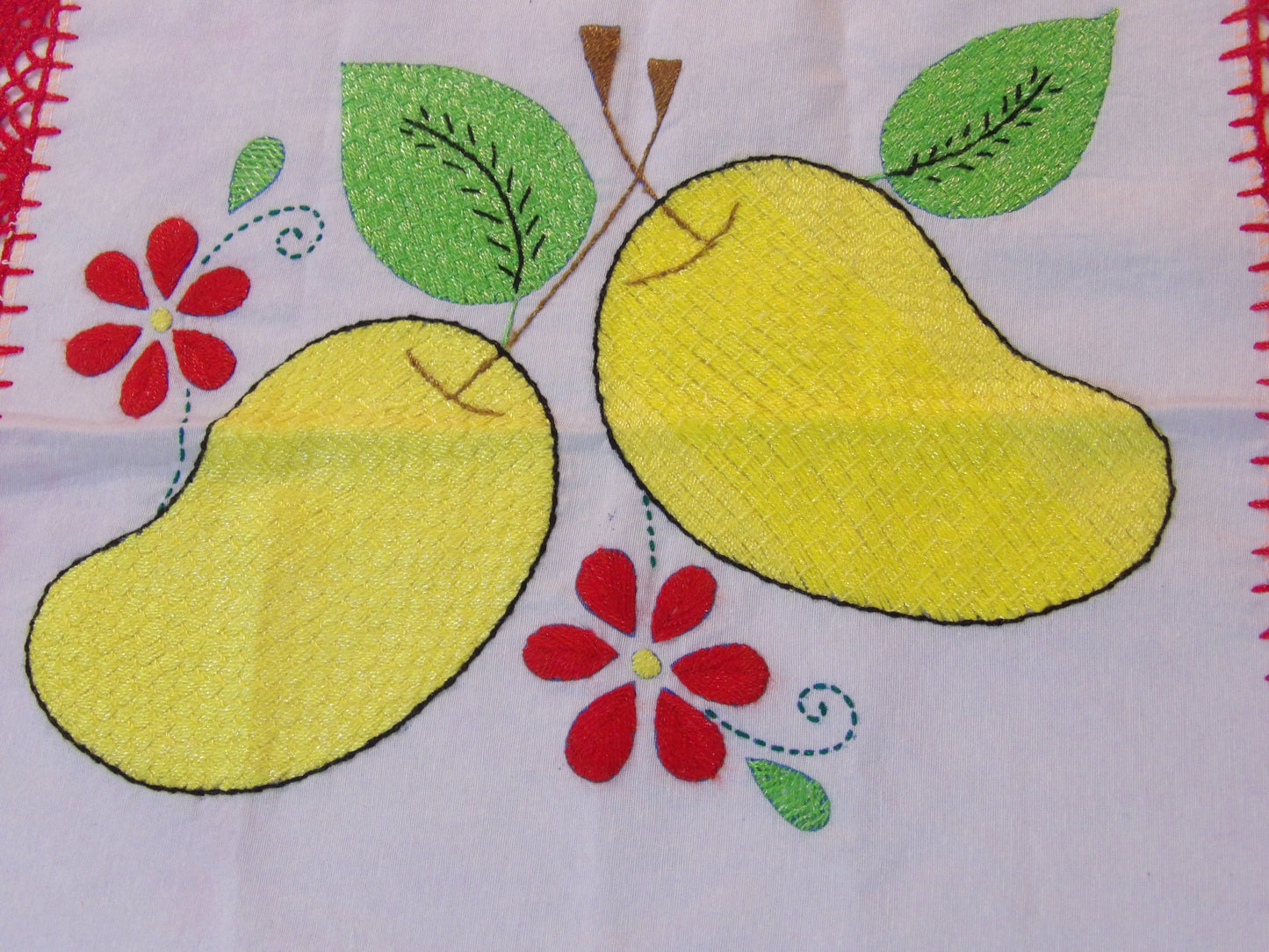 Servilletas Bordadas / Hand Embroidered Linen Cloths