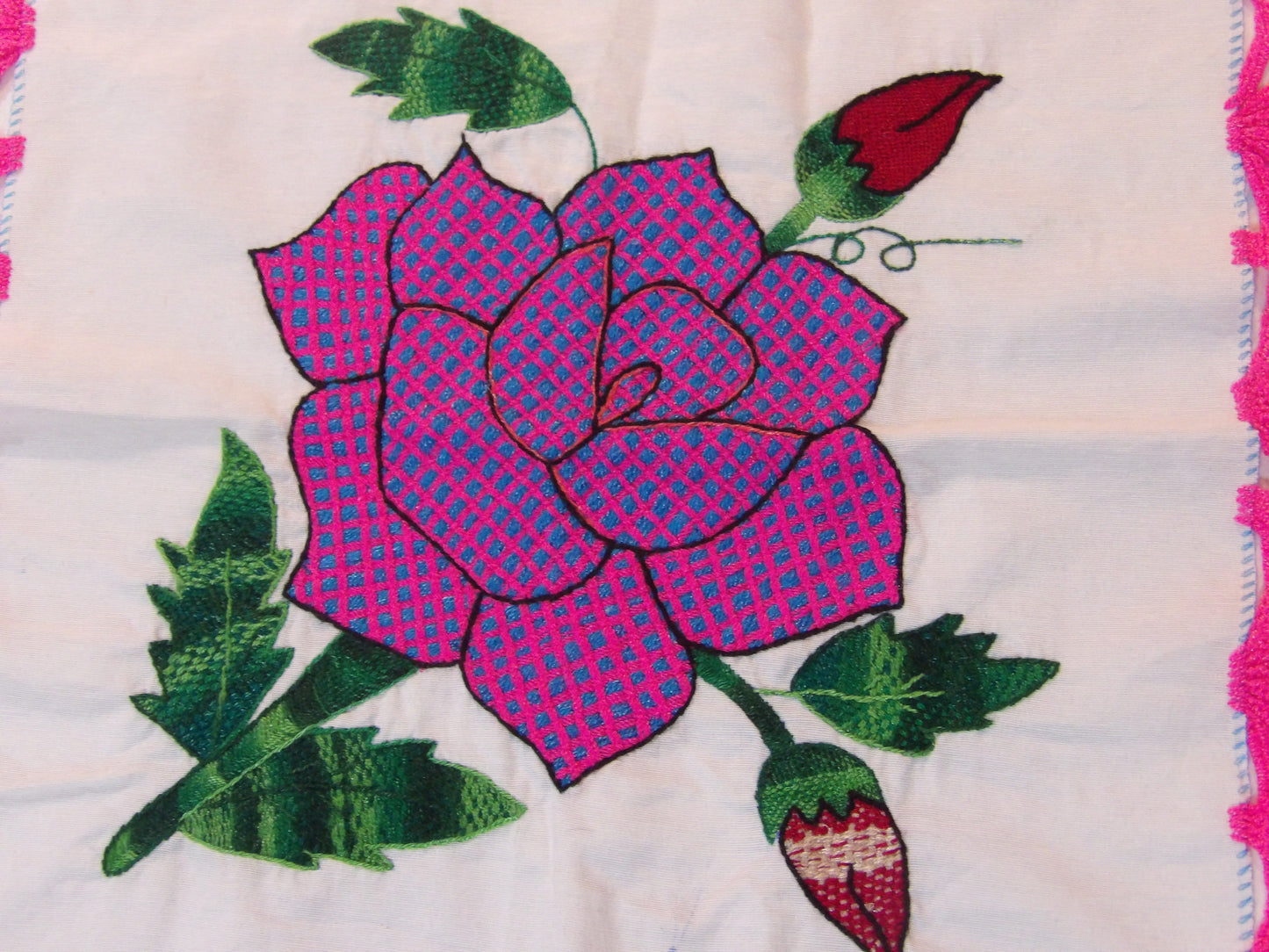 Servilletas Bordadas / Hand Embroidered Linen Cloths