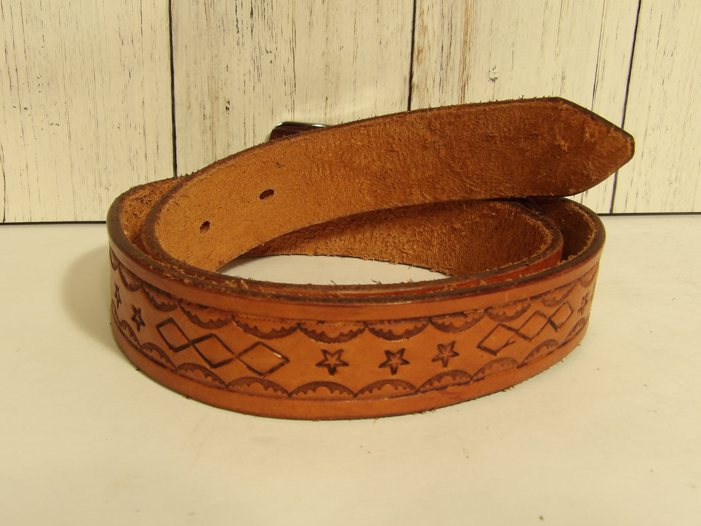 Girl leather belt ( Hand Stamped )/ Cinturon de piel estampado para dama