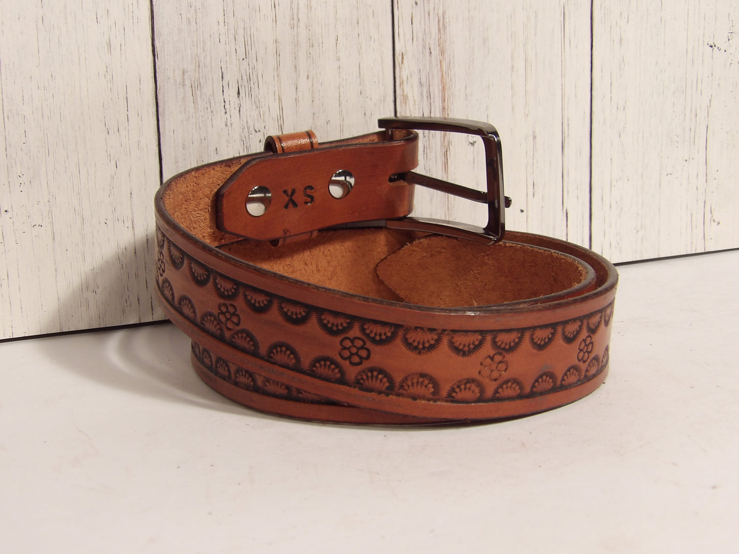 Cinturon de piel para dama estampado/ Girl leather belt ( Hand Stamped )