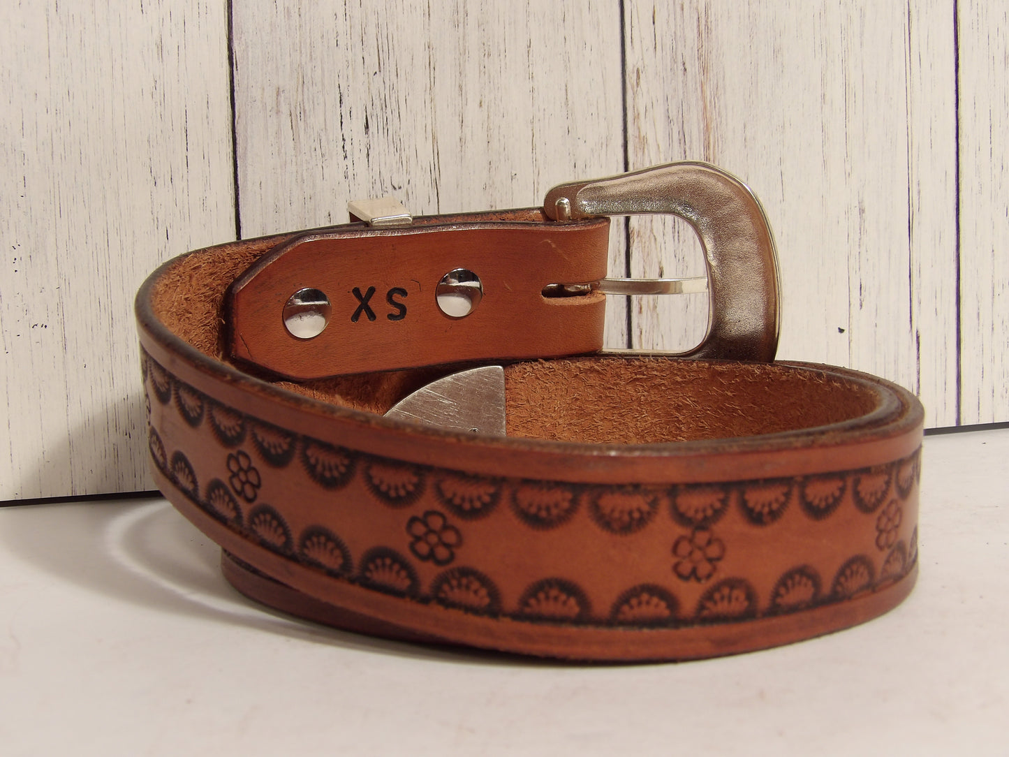 Cinturon de piel para dama estampado/Girl Leather Belt ( Hand Stamped )