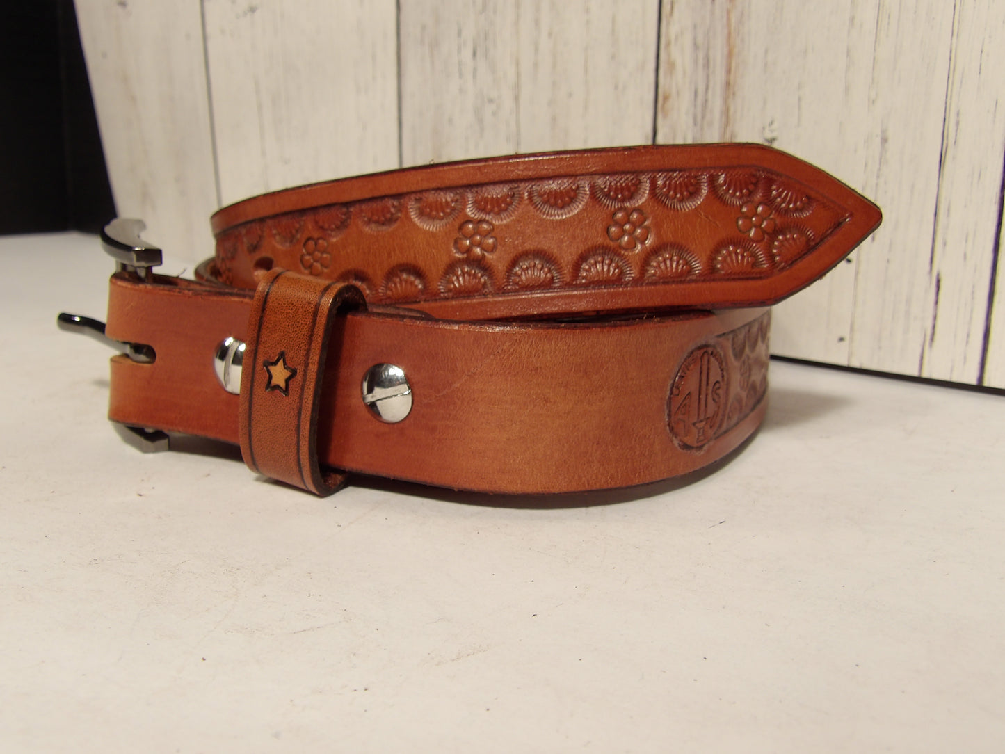 Cinturon de piel para dama/Girl leather belt ( Hand Stamped )