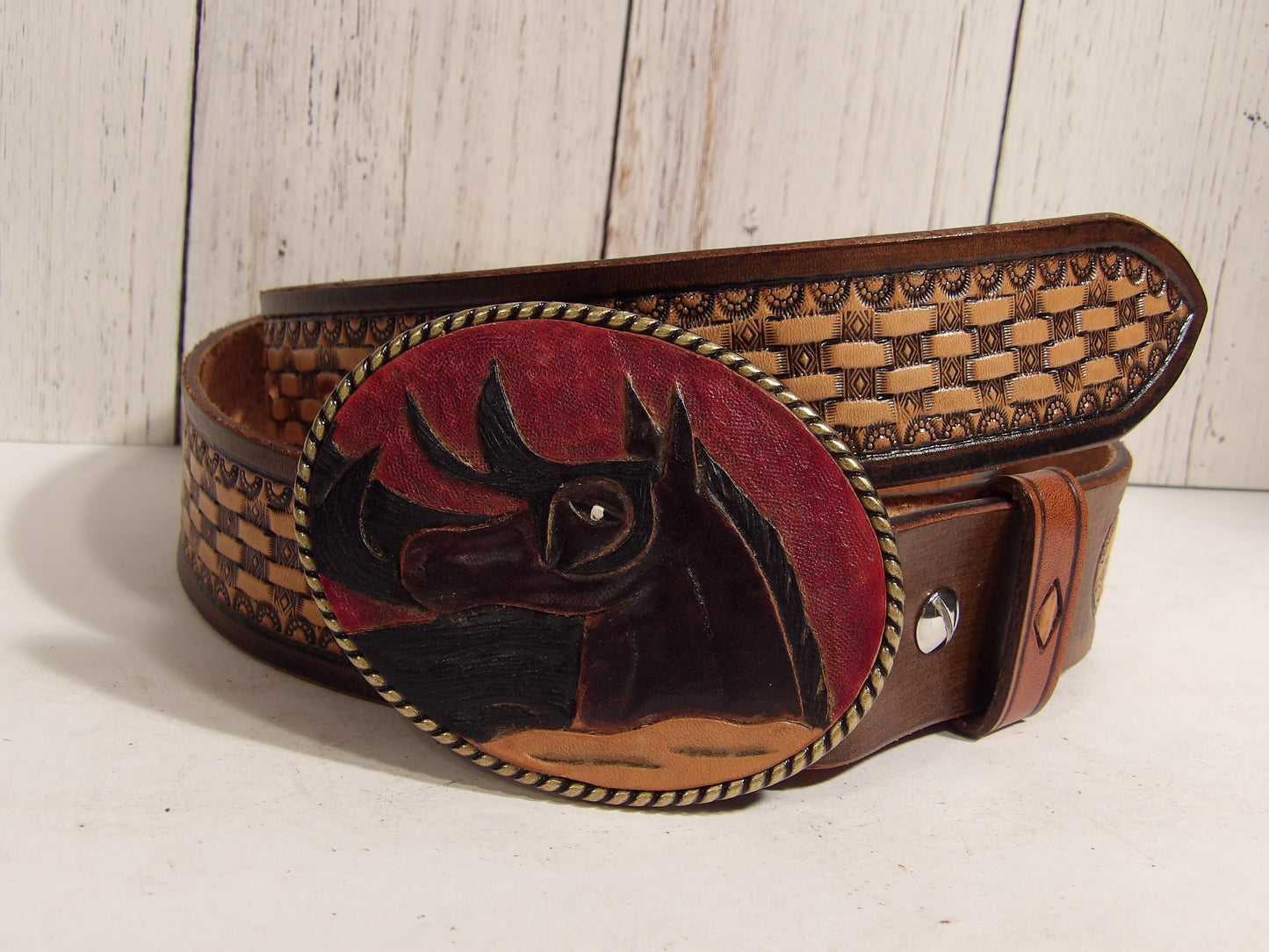 Cinturon Vaquero para Hombre / Cowboy Leather Belt ( Hand Stamped )