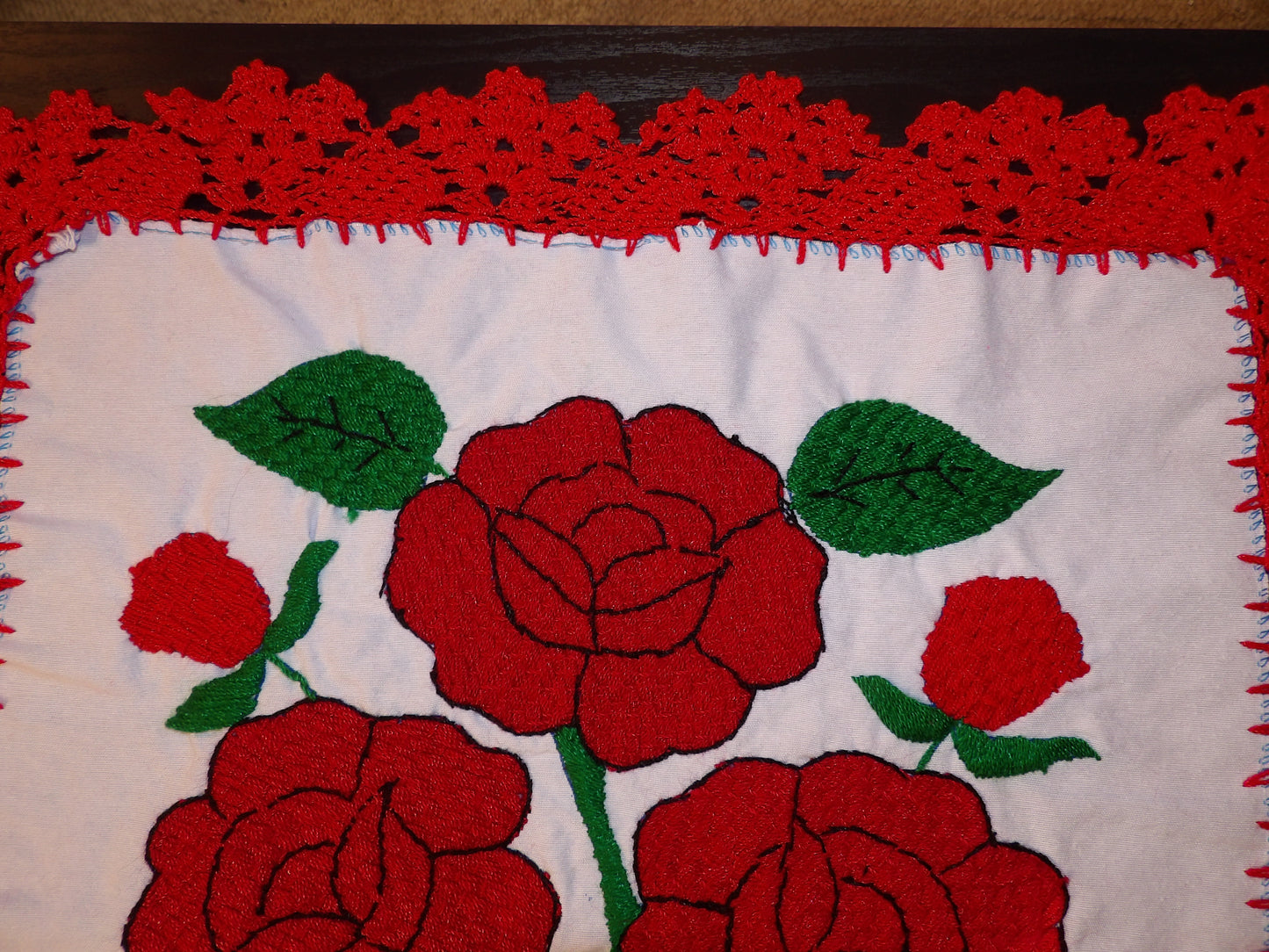 Small Mexican hand embroidered linen cloth, Mexican napkins (Servilletas bordadas a mano)