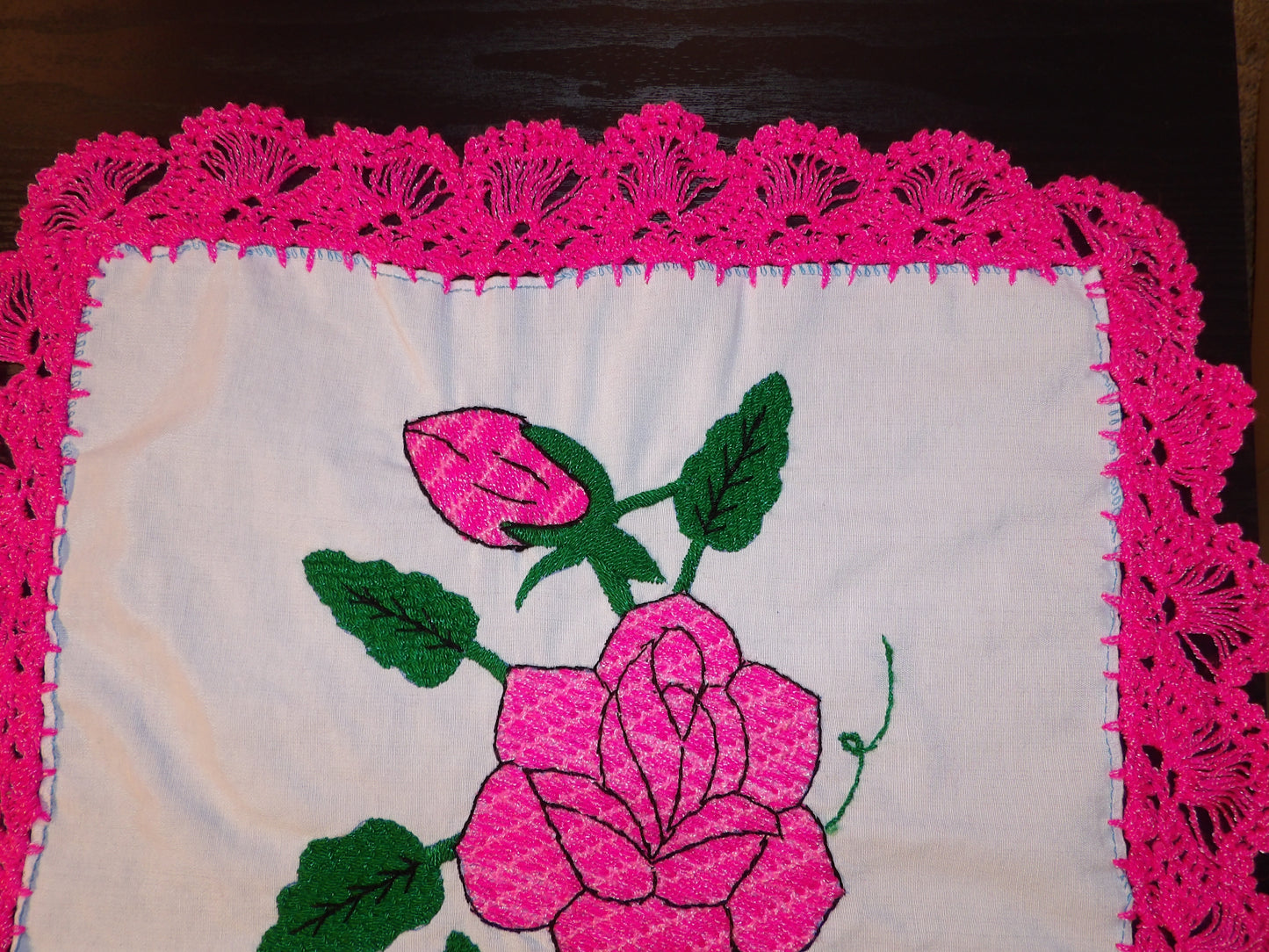 Small Mexican hand embroidered linen cloth, Mexican napkins (Servilletas bordadas a mano)