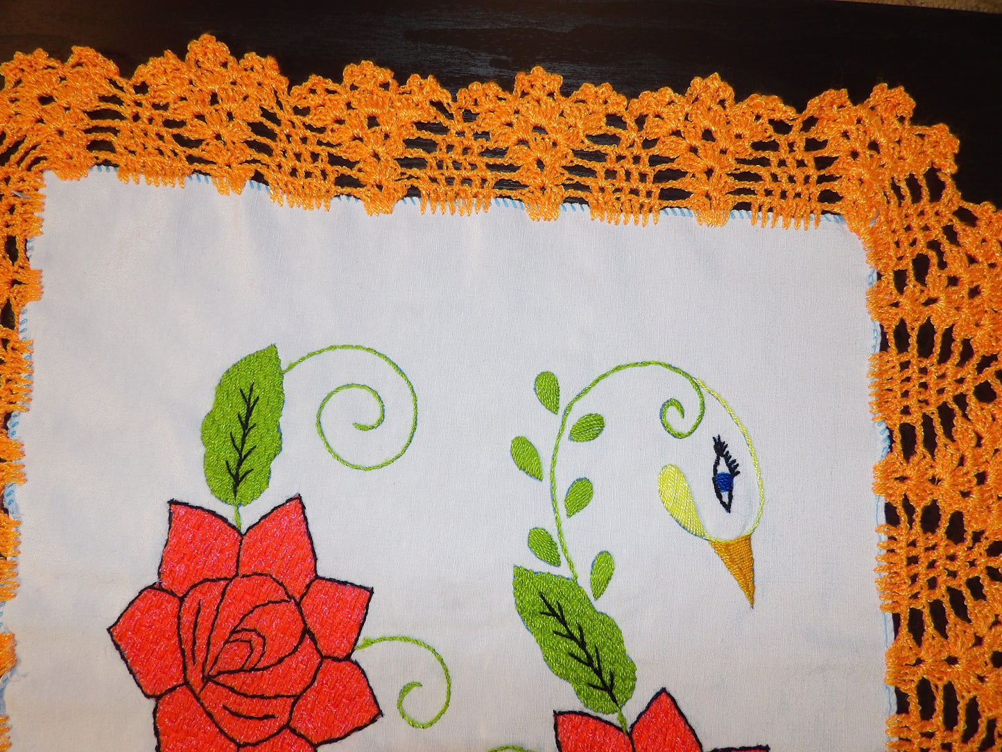 Small Mexican hand embroidered linen cloth, Mexican napkins (Servilletas bordadas a mano)