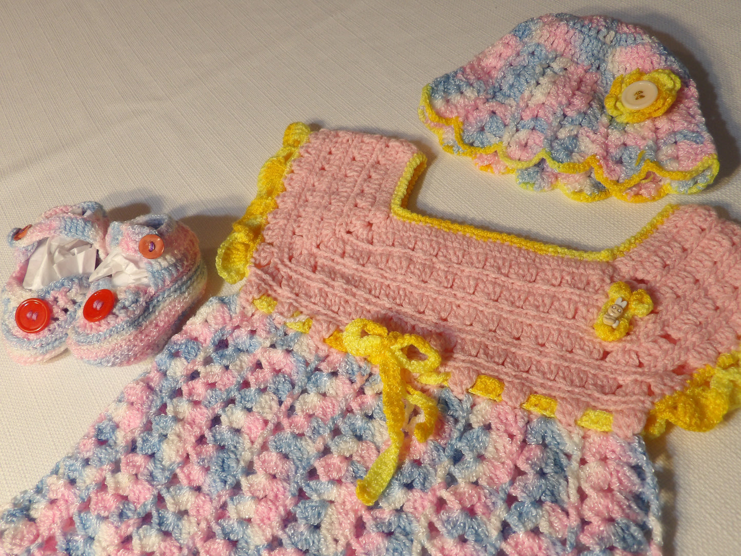 Handmade baby outfit (Trajecito para bebe tejido a mano)