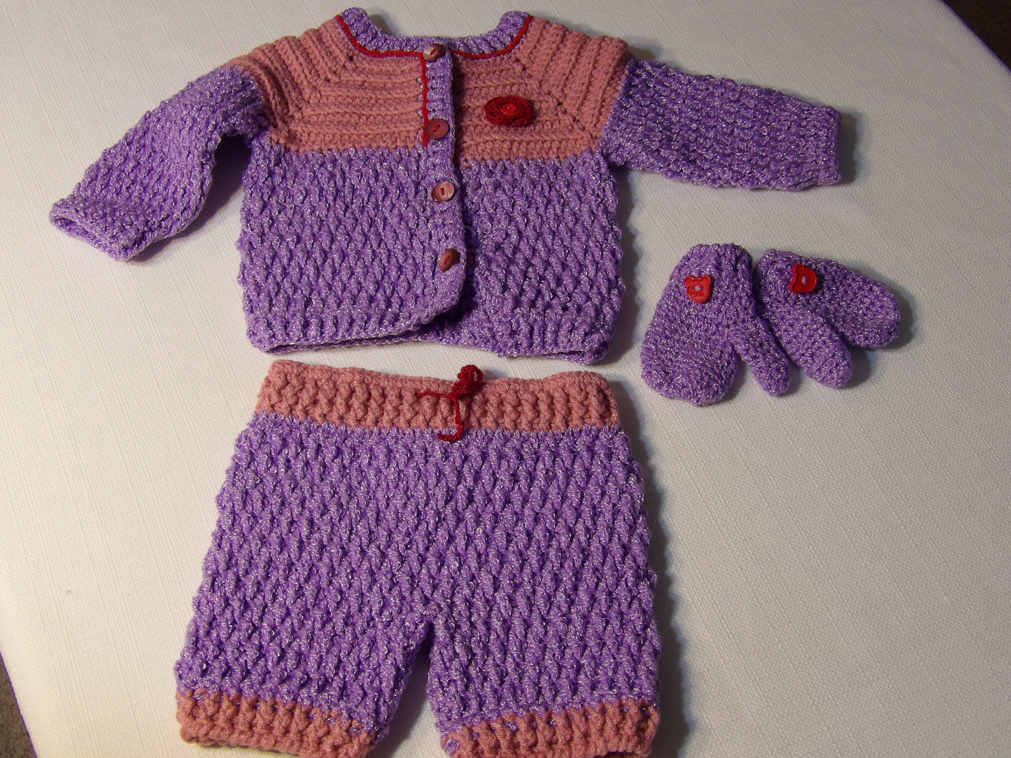 Handmade baby outfit (Trajecito para bebe tejido a mano)