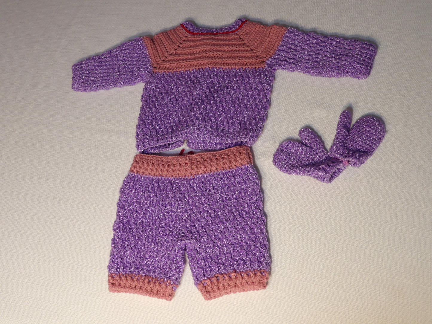 Handmade baby outfit (Trajecito para bebe tejido a mano)
