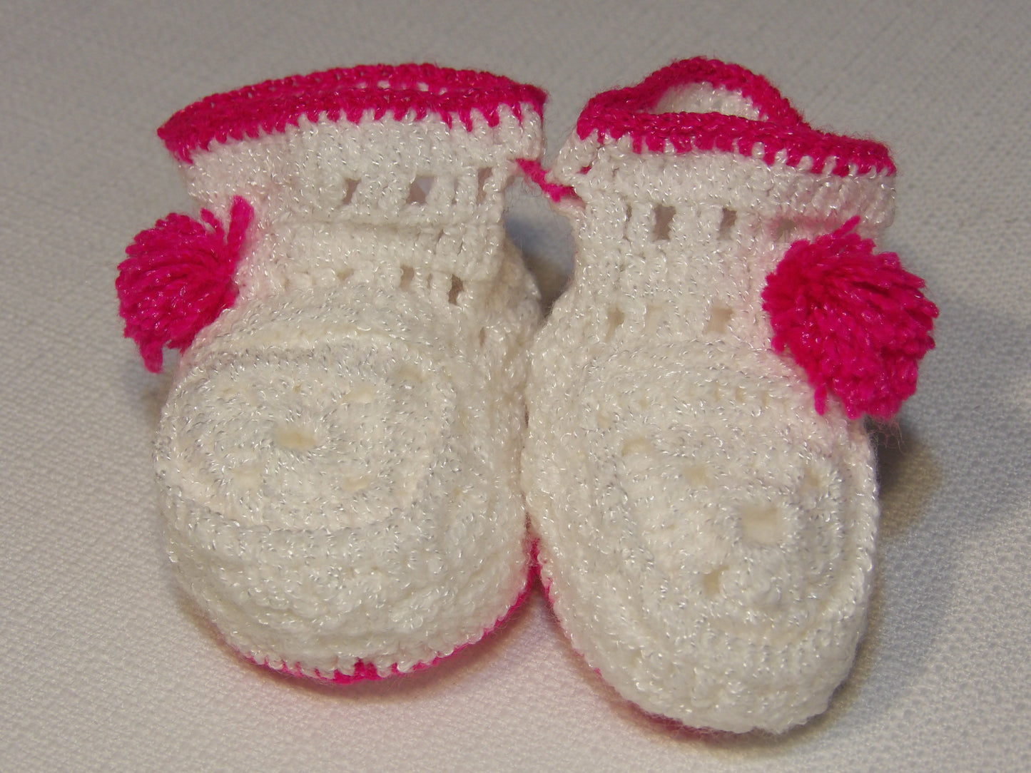Handmade baby shoes (zapatitos de bebe tejidos a mano)