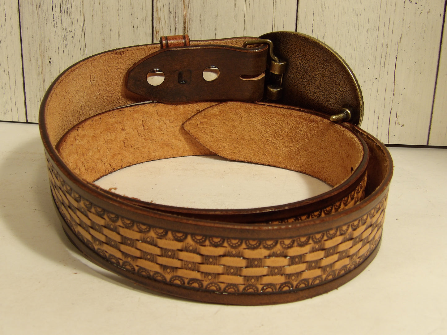 Cinturon Vaquero para Hombre / Cowboy Leather Belt ( Hand Stamped )